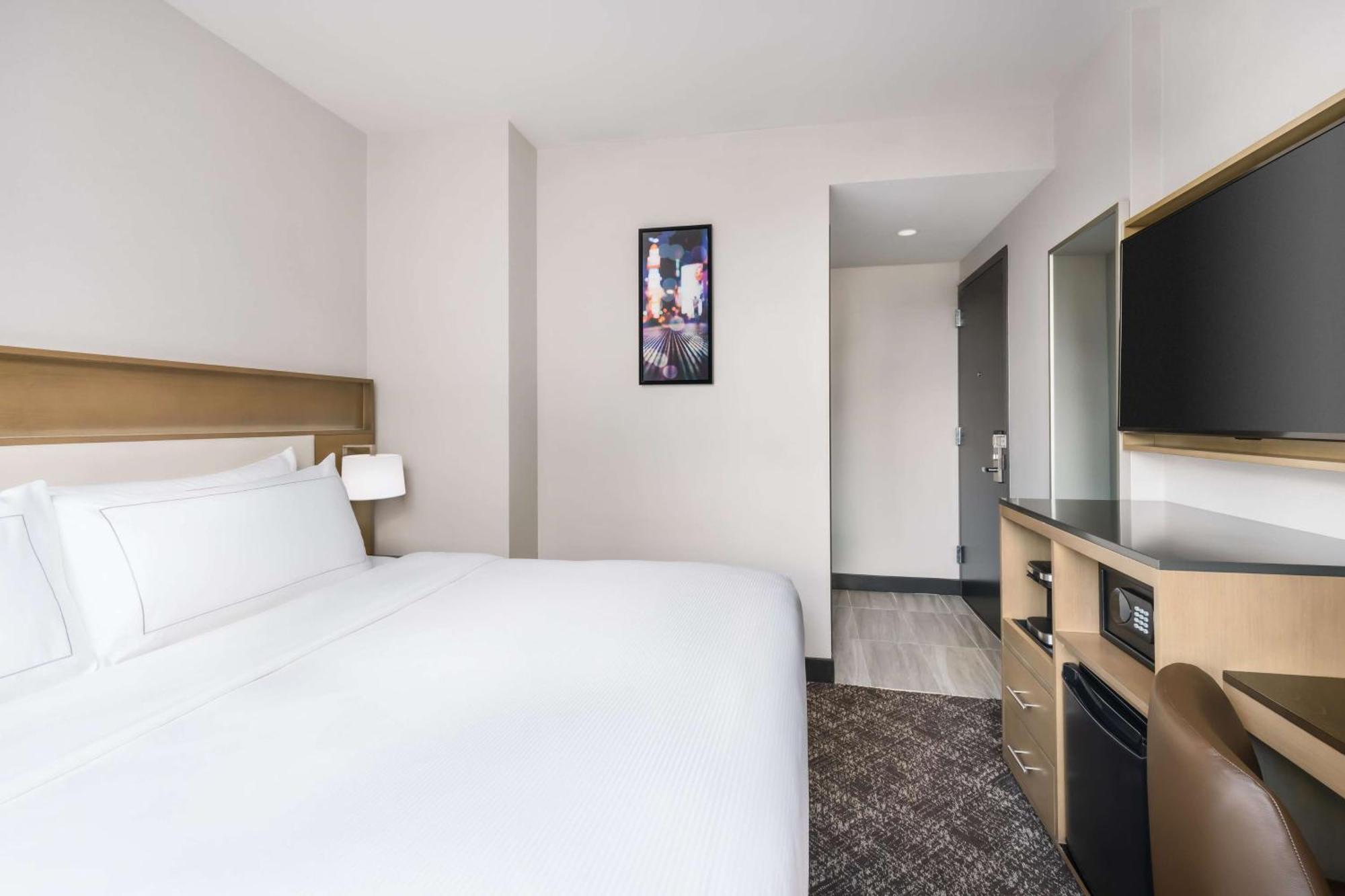 Hotel Doubletree By Hilton New York Times Square South Exteriér fotografie
